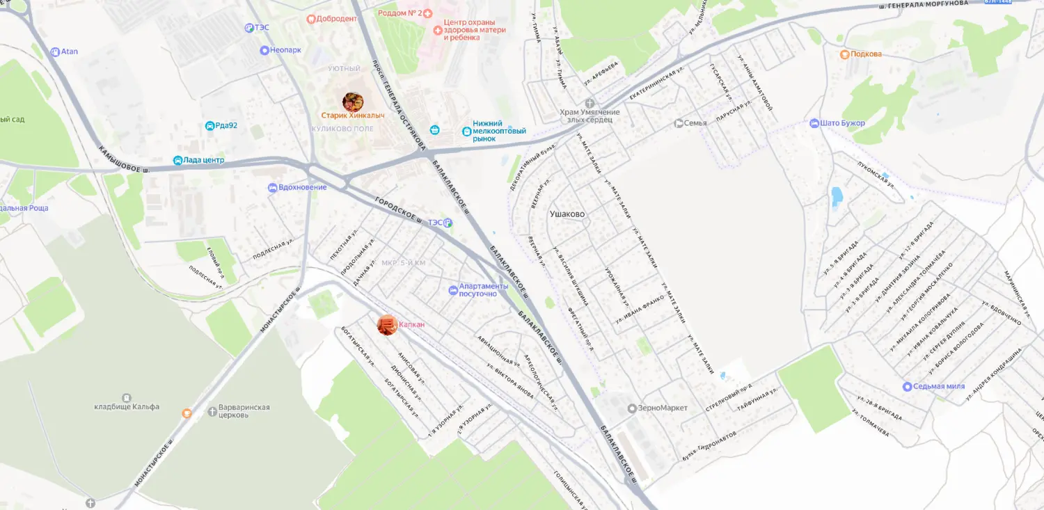 Скриншот картографического сервиса с видом на территорию микрорайона Пятый километр и транспортную развязку в Севастополе