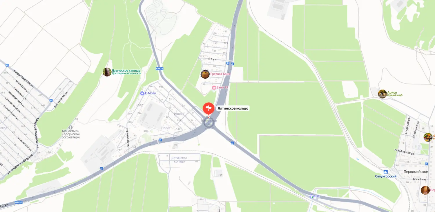 Скриншот картографического сервиса с видом на территорию микрорайона Ялтинское кольцо и прилегающих транспортных магистралей в Севастополе